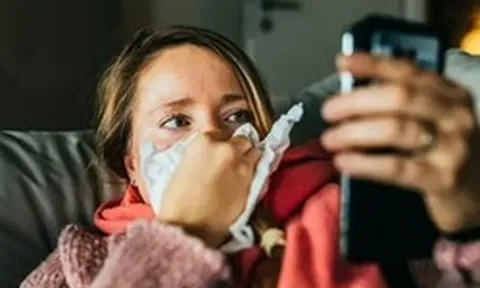 Bác sĩ nói về biến thể Covid "ve sầu" BA.3.2 đang lây lan khắp 23 quốc gia, trong đó có cả Việt Nam