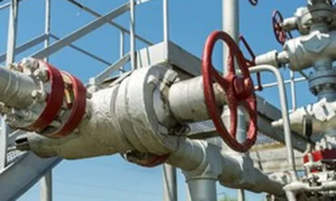 Vừa dọa ngừng bán khí đốt ngay lập tức cho châu Âu, Nga âm thầm bán giá rẻ cho một quốc gia ứng viên EU