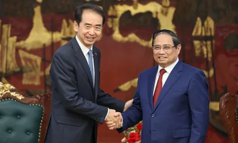 Thủ tướng Phạm Minh Chính tiếp Đại sứ Trung Quốc