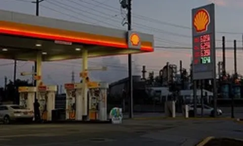 Giá dầu tồi tệ và sự im lặng