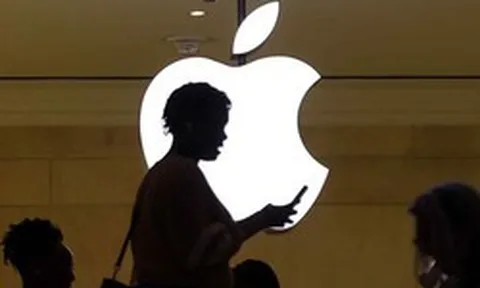 Là công ty công nghệ 4.000 tỷ USD nhưng Apple đang chậm hơn cả thập kỷ so với đối thủ ở một sản phẩm quan trọng