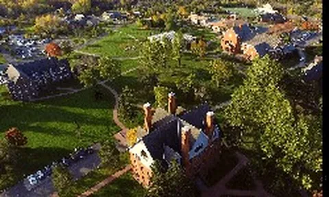 Thiếu sinh viên, tài chính eo hẹp, Mỹ "xoá sổ" hơn 16 trường đại học, cao đẳng