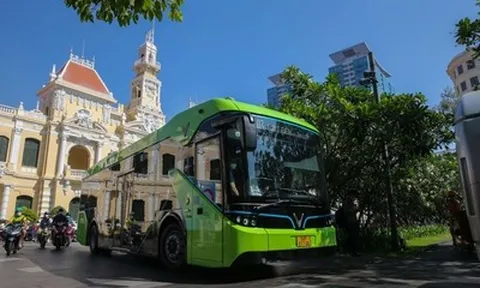 Tp.HCM chi 7.000 tỷ đồng/năm để miễn phí xe buýt: Có đáng hay không?