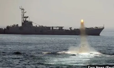 Iran nêu điều kiện tiên quyết để mở lại eo biển Hormuz