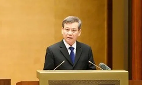 Kịp thời thay thế, cho từ chức cán bộ yếu kém năng lực, uy tín thấp, nhũng nhiễu