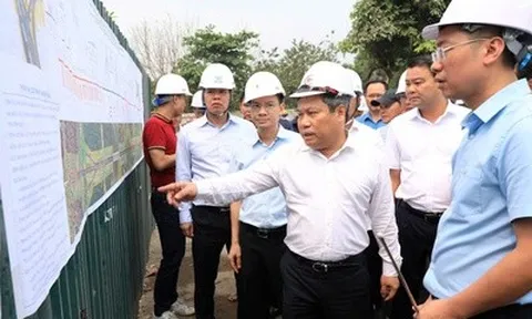 Chủ tịch Hà Nội: Quyết tâm hoàn thành cầu Tứ Liên và Trần Hưng Đạo trong quý II/2027