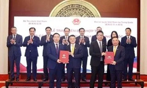 Trao 10 MoU Việt  – Trung về đường sắt, logistics, hàng không, chuyển đổi số