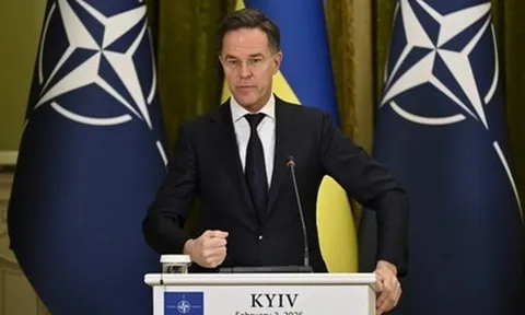 Thông điệp đằng sau cam kết viện trợ quân sự 60 tỷ USD mà NATO dành cho Ukraine