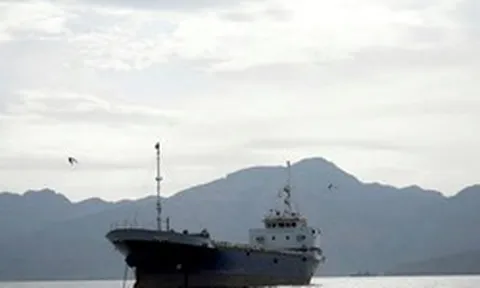 Rộ tin Mỹ-Iran nối lại đàm phán, Tehran lập tức báo tin vui từ eo biển Hormuz