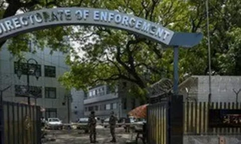 Đột kích phòng giám đốc công ty bất động sản, tịch thu gần 8 tỷ đồng tiền mặt chất đống và trang sức, phát hiện mô hình lừa đảo hơn 1.500 tỷ đồng