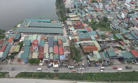 Tiểu thương chợ cá lớn nhất Thủ đô "đứng ngồi không yên"