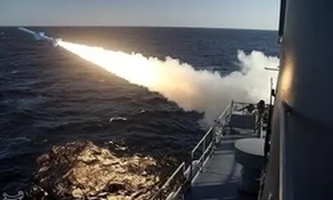 Iran cảnh báo sẽ phản ứng mạnh nếu Mỹ tiếp tục lệnh phong toả