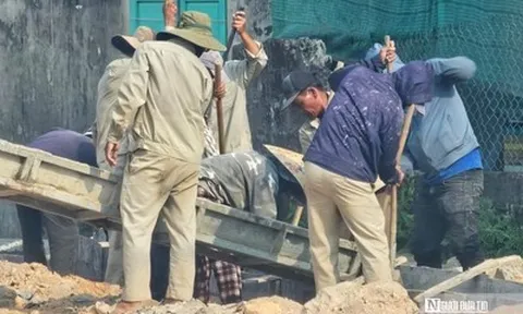 “Chạy nước rút” hoàn thiện đường dẫn lên cầu vượt cửa biển dài nhất miền Trung