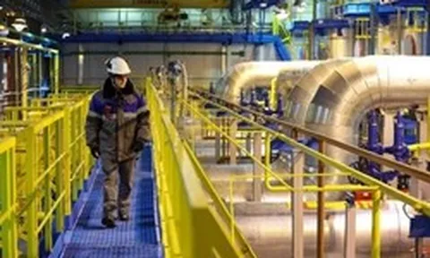 Châu Âu chính thức ngừng nhập khẩu LNG Nga theo các hợp đồng ngắn hạn