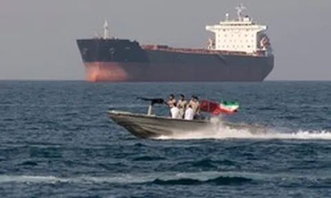 Iran bất ngờ đề xuất mở eo biển Hormuz, vấn đề hạt nhân sẽ ra sao?