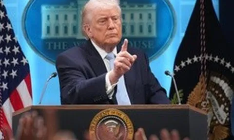 Mỹ cân nhắc kéo dài phong tỏa, ông Trump thúc giục Iran ký thỏa thuận