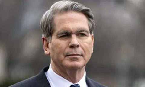 Mỹ tuyên bố thu gần nửa tỉ USD tiền điện tử của Iran, sức ép tiếp tục gia tăng