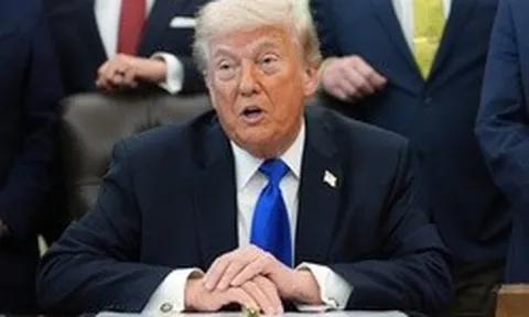 Ông Trump cảnh báo nối lại cuộc tấn công vào Iran