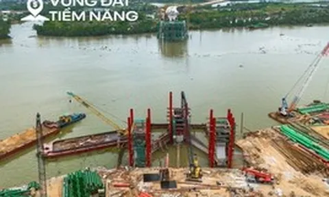 Toàn cảnh công trường cầu dây văng rộng nhất Hải Phòng: Tháp cao bằng tòa nhà 40 tầng, nằm sát vách dự án hơn 2 tỷ USD của Vingroup