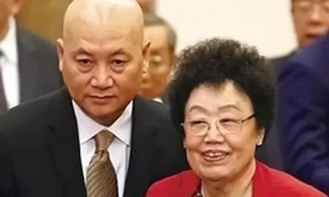 'Đường Tăng' Trì Trọng Thụy từ bỏ thừa kế 6,8 tỷ USD của vợ tỷ phú