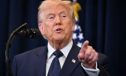 Ông Trump tuyên bố Iran sẽ bị ném bom ở "mức độ cao hơn nhiều" nếu không đồng ý thỏa thuận hòa bình