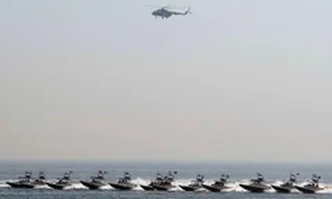 Iran tung 'bầy muỗi thép' khuấy đảo cả Hormuz, khiến Mỹ tốn ngày càng nhiều tiền