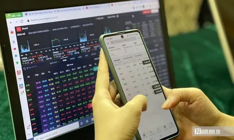 VN-Index thất bại trước mốc 1.925 điểm, khuyến nghị săn cổ phiếu hút tiền