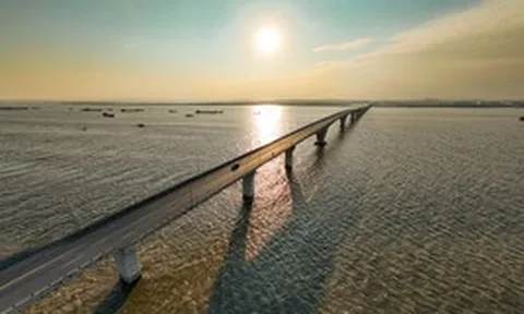 Việt Nam sở hữu "đường hầm bí ẩn" dài 4,5km hình thành từ 88 khoang đúc sẵn nằm trong lòng cầu vượt biển dài bậc nhất Đông Nam Á: Công nghệ lắp ghép quy mô lớn lần đầu được áp dụng