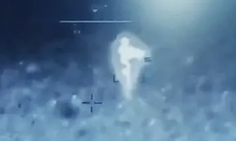 Bí ẩn UFO và cuộc đấu trí căng thẳng liên quan tới Quốc hội Mỹ
