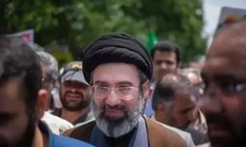 Quan chức Iran tiết lộ tình trạng sức khoẻ của Lãnh tụ tối cao Khamenei