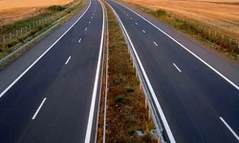 Doanh nghiệp Trung Quốc trúng thầu xây đường cao tốc hơn 57 nghìn tỷ đồng