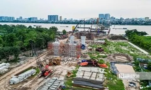 Hà Nội: Cận cảnh loạt trụ cầu vượt sông Hồng lộ diện