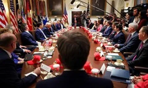 Ông Trump giữ “lá bài cuối cùng” trong thỏa thuận với Iran: Đó là gì?