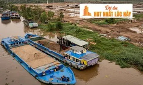 Xà lan kín mặt kênh, máy móc đầy mặt đất, môi giới vây xung quanh dự án 59.000 tỷ, hot bậc nhất TP.HCM của Vinhomes