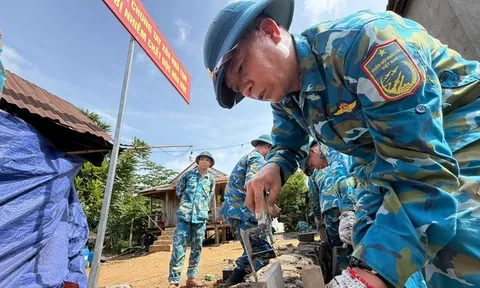 Những "người thợ xây" đặc biệt dựng mái ấm cho gia đình chính sách