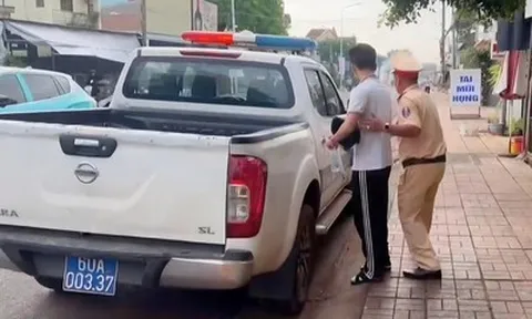5km nghẹt thở đưa thí sinh kịp giờ thi tốt nghiệp của CSGT