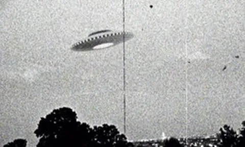 Xôn xao hồ sơ mật UFO của Mỹ: Những vụ chạm trán "nổi da gà"