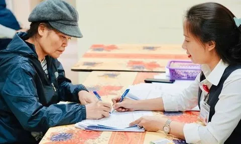Người lao động nhận hết trợ cấp thất nghiệp rồi mới lĩnh lương hưu, có được không?
