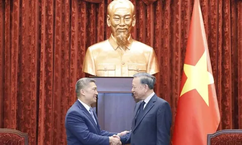 Tổng Bí thư, Chủ tịch nước Tô Lâm tiếp Quyền Bộ trưởng Hải quân Hoa Kỳ Hùng Cao