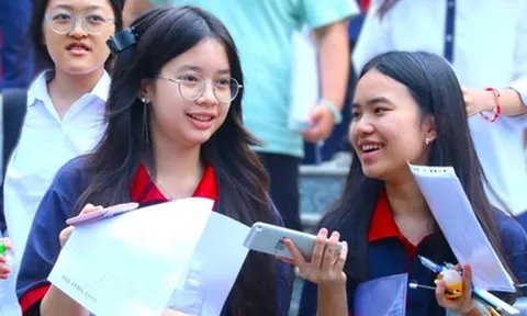 Hà Nội công bố 16 thủ khoa lớp 10 chuyên: Lộ diện những gương mặt xuất sắc nhất kỳ thi năm nay