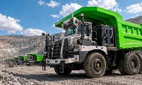 Phát hiện 290 xe tải Trung Quốc nặng 140 tấn liên tục ra vào một khu vực, không phát ra tiếng động, âm thầm khai thác kho báu lớn