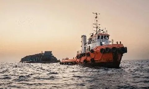 Giá dầu thủng mốc 70 USD/thùng, tàu ‘nườm nượp’ qua eo biển Hormuz: Nỗi ám ảnh về xung đột Iran đã bị bỏ lại phía sau?