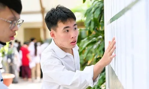 Dự báo phổ điểm thi tốt nghiệp THPT 2026: Điểm chuẩn đại học sẽ biến động thế nào?