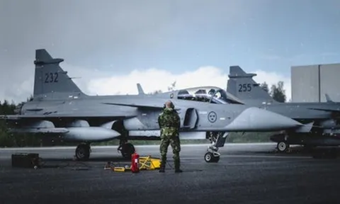 Ukraine ký thỏa thuận mua 16 tiêm kích Gripen, châu Âu trả tiền