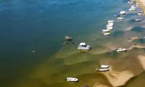 Nước sông Danube hạ thấp do hạn hán, ảnh hưởng đến một loạt nước châu Âu