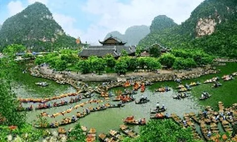 Việt Nam có 1 vùng đất sở hữu Di sản Thế giới đầu tiên của Đông Nam Á vừa được "Oscar của ngành du lịch" đề cử, là nơi tỷ phú Xuân Trường đầu tư KDL tâm linh 12.000 ha
