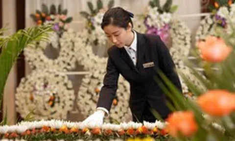 Ngành học dạy làm đám tang tại Trung Quốc: Ế ẩm bỗng hóa mỏ vàng, điểm chuẩn cao ngất, sinh viên giành giật nhau, 100% có việc làm