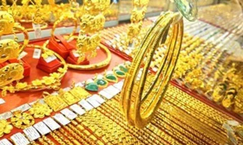Giá vàng hôm nay (19/8): Rơi thẳng đứng