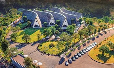 Ông Đặng Lê Nguyên Vũ làm bất động sản kiểu "nhà ở chữa lành", "lối sống tỉnh thức": Đang xây KĐT "Thành phố Cà phê" hơn 45ha, vừa có thêm 2 công trình mới