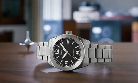 Casio ra mắt mẫu đồng hồ cơ trọng lượng nhẹ với khả năng hiển thị thời gian vượt trội